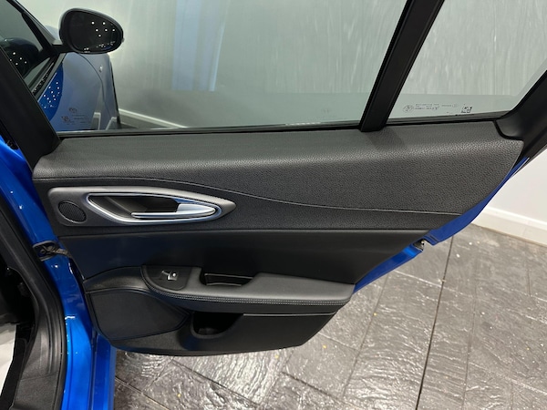 Used Alfa Romeo Giulia for sale - 76175543: Photo 63
