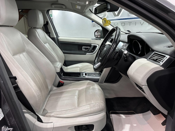 Used Land Rover Discovery Sport 2016 for sale - 76259851: Photo 31