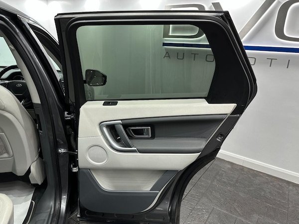 Used Land Rover Discovery Sport 2016 for sale - 76259851: Photo 51