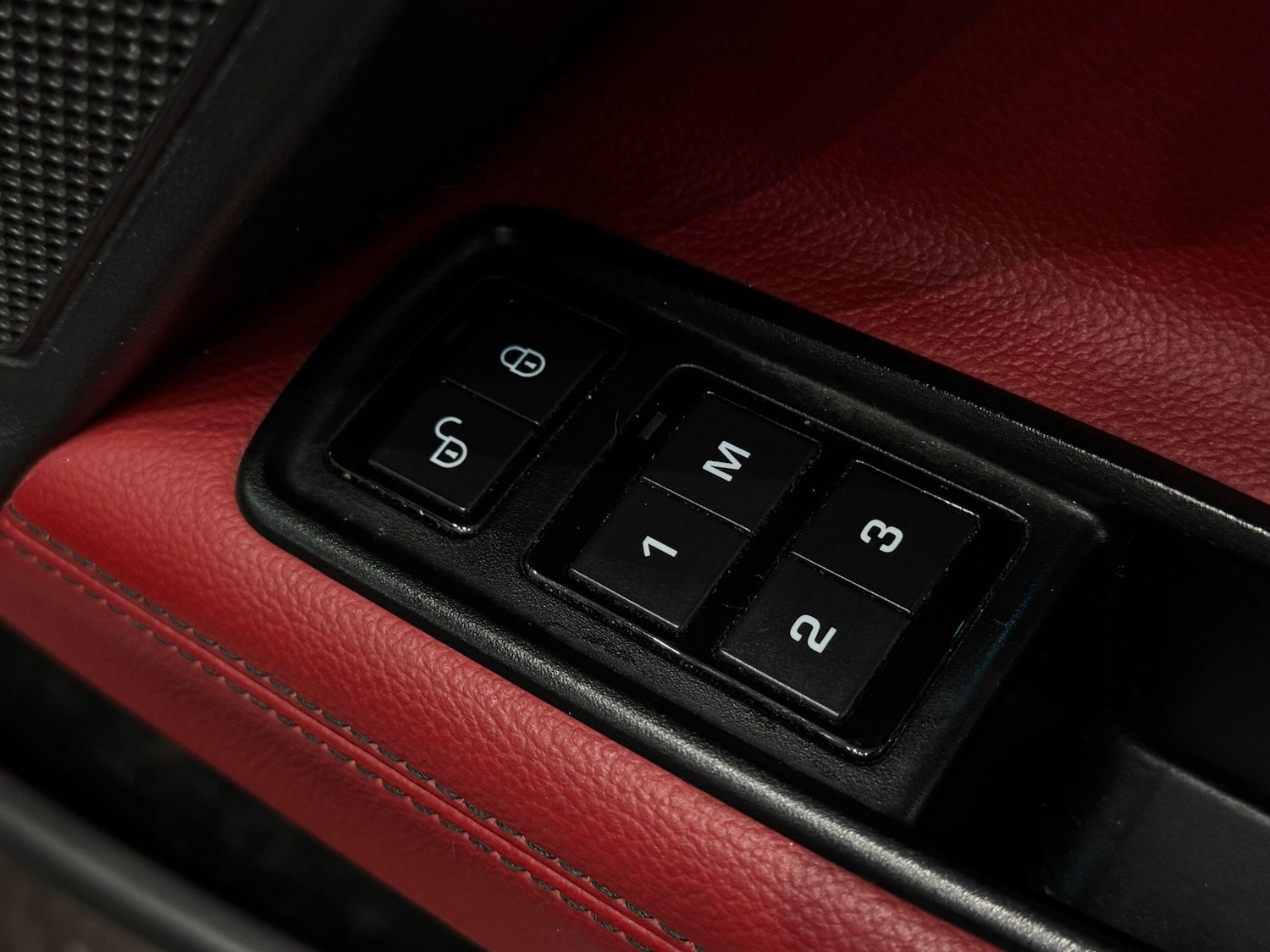 Used Jaguar XE for sale - 77957441: Photo 29