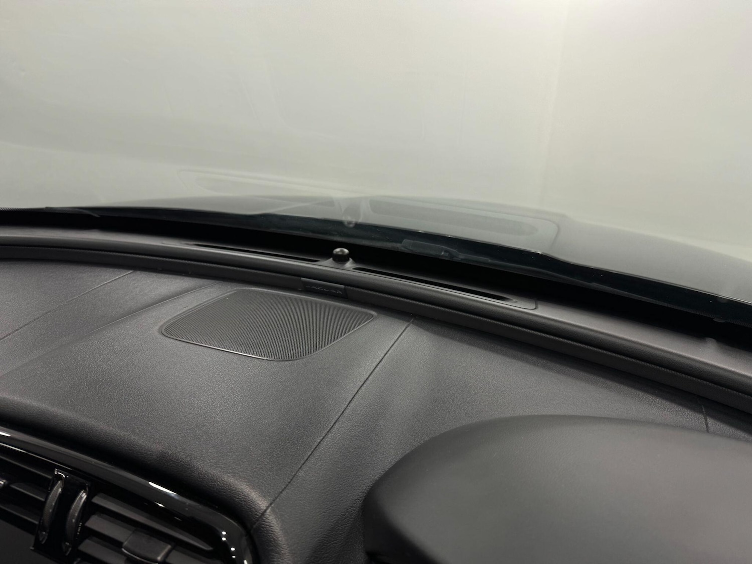 Used Jaguar XE for sale - 77957441: Photo 32