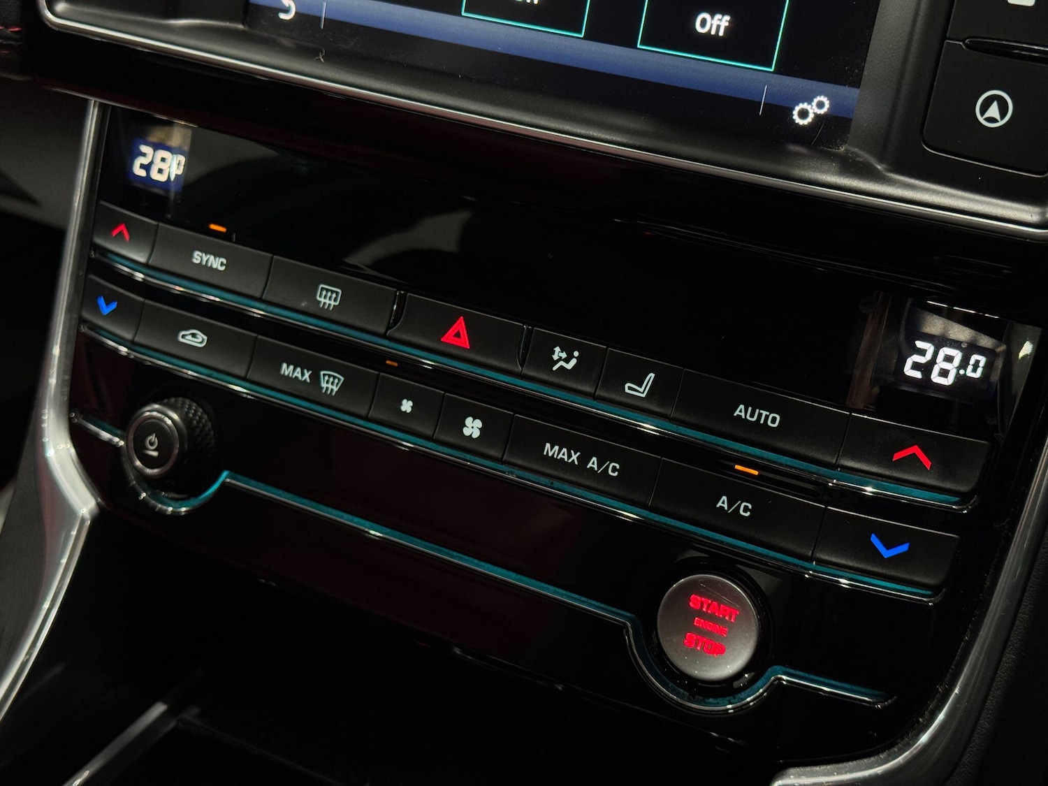 Used Jaguar XE for sale - 77957441: Photo 41