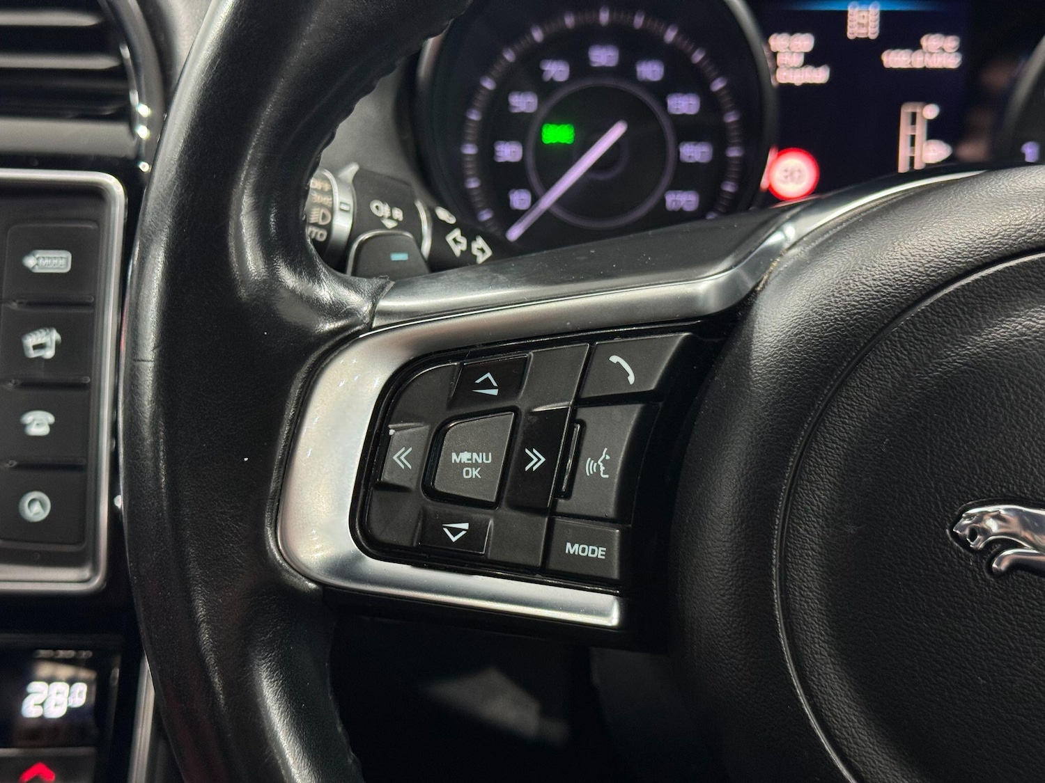 Used Jaguar XE for sale - 77957441: Photo 46