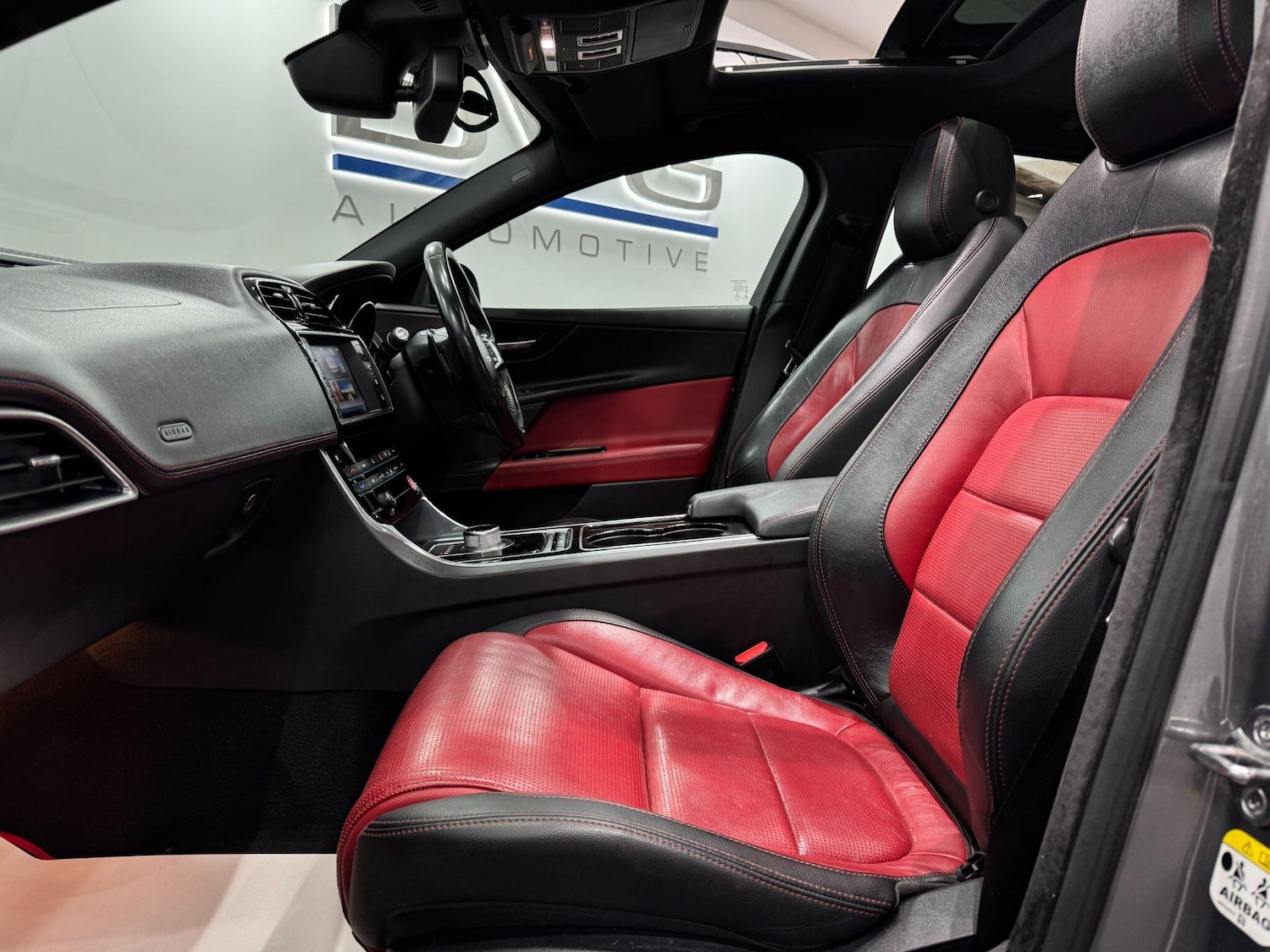 Used Jaguar XE for sale - 77957441: Photo 51