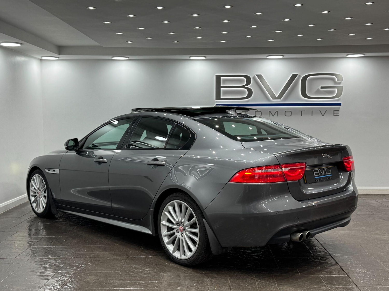 Used Jaguar XE for sale - 77957441: Photo 9