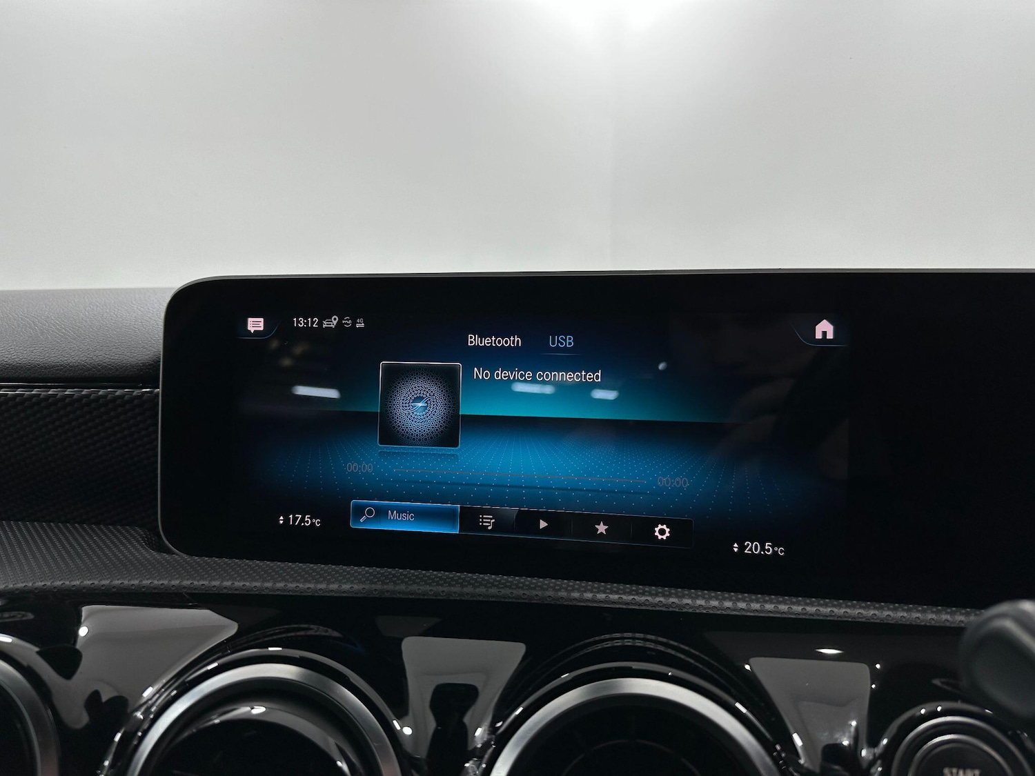 Used Mercedes-Benz A-Class 2018 for sale - 76446795: Photo 36