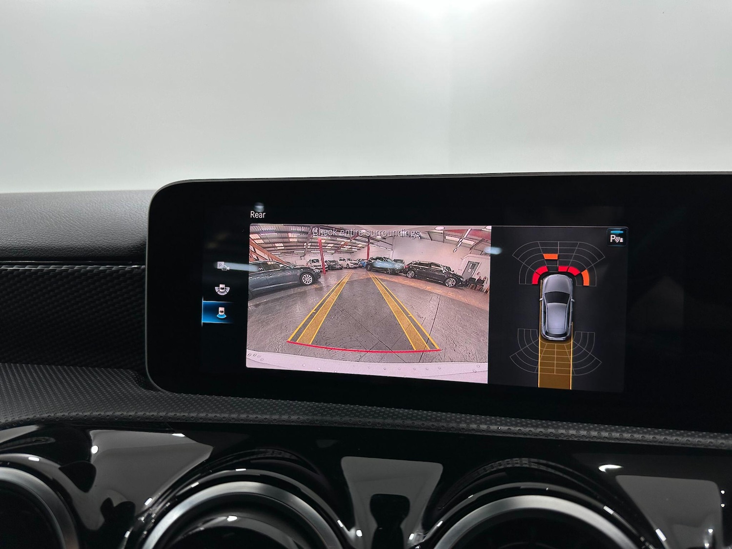 Used Mercedes-Benz A-Class 2018 for sale - 76446795: Photo 41