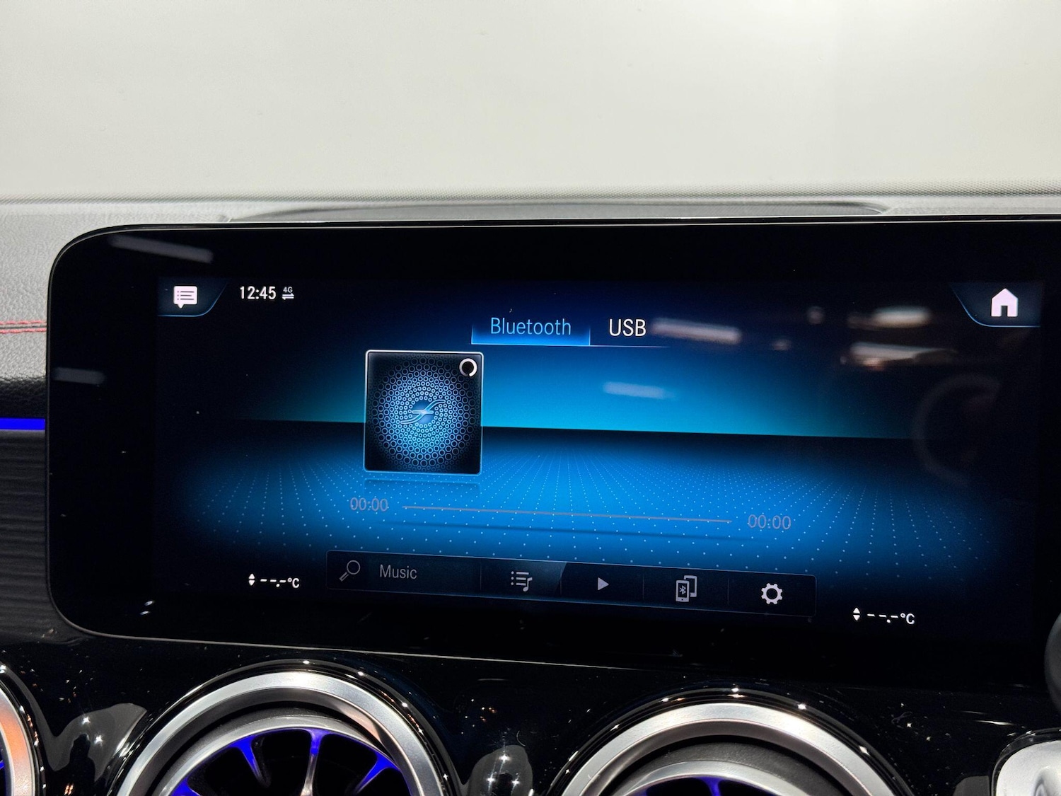 Used Mercedes-Benz EQB 2023 for sale - 78127816: Photo 31