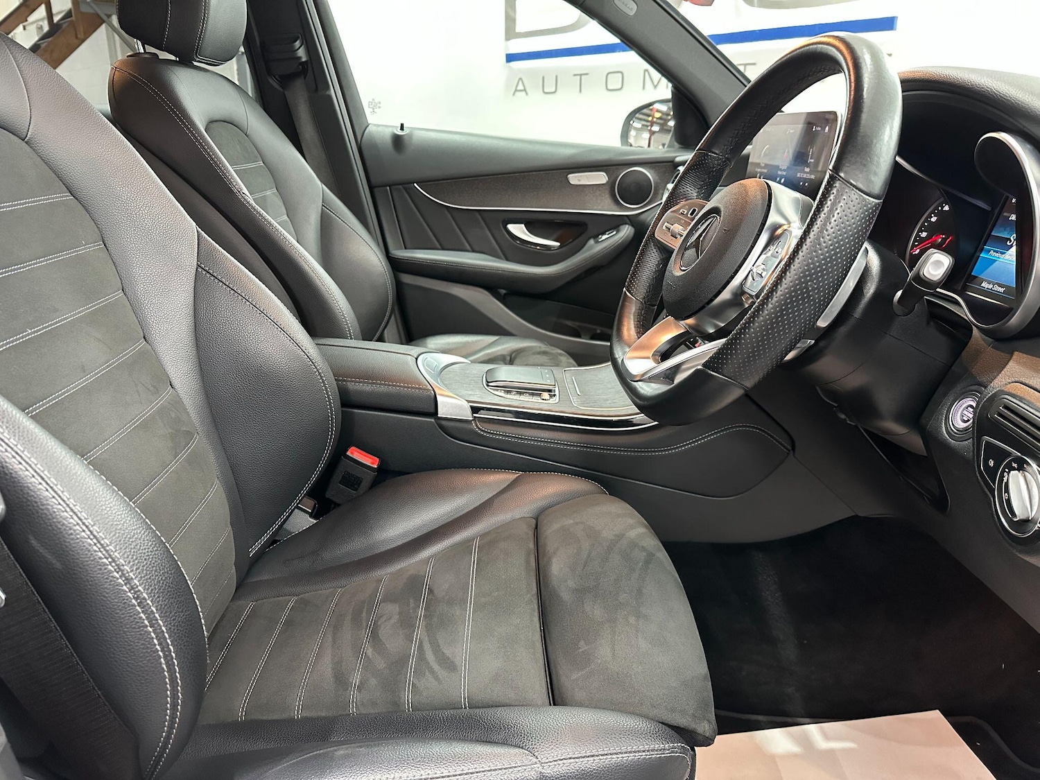 Used Mercedes-Benz GLC 2019 for sale - 76865213: Photo 26