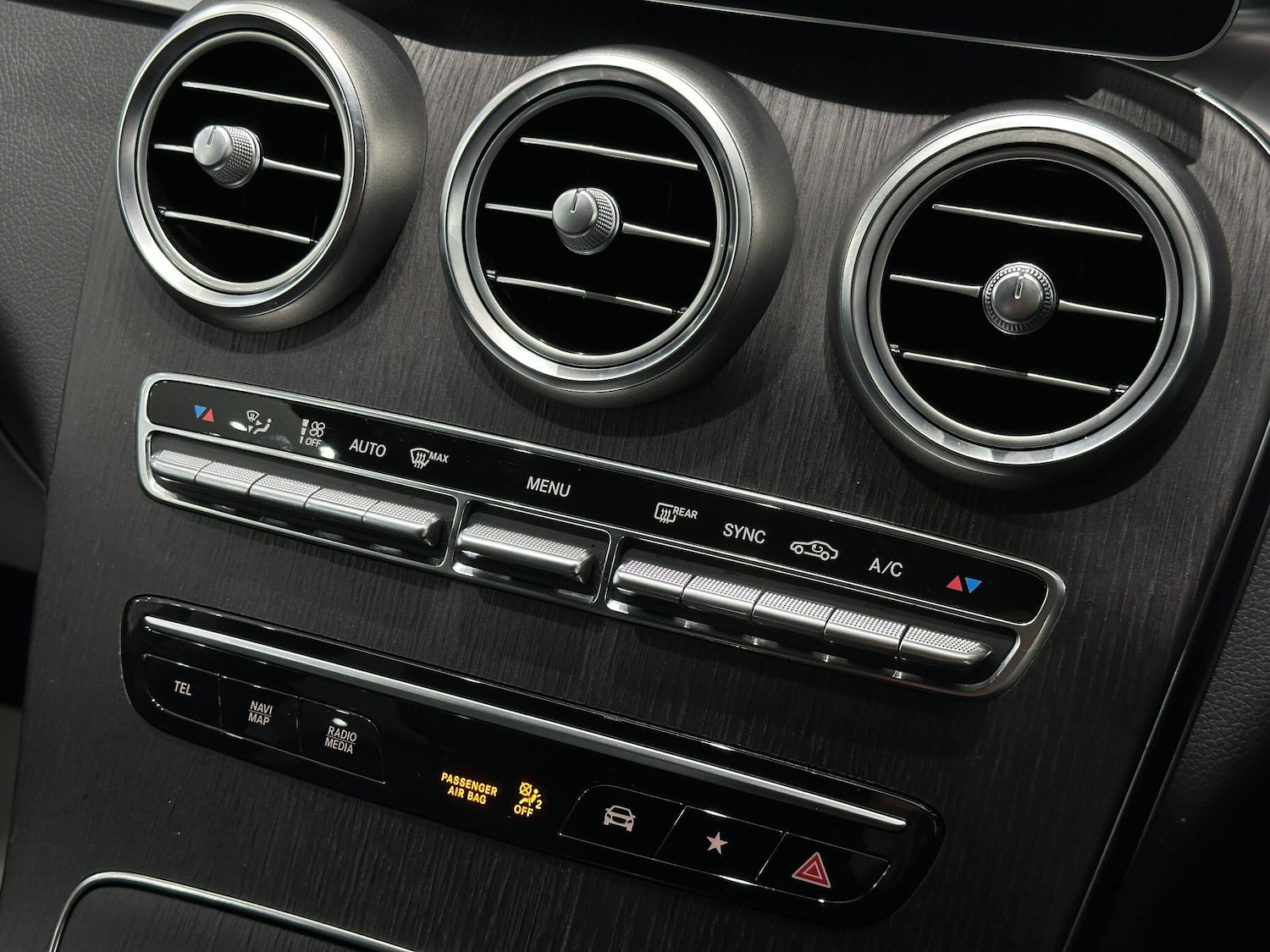 Used Mercedes-Benz GLC 2019 for sale - 76865213: Photo 47