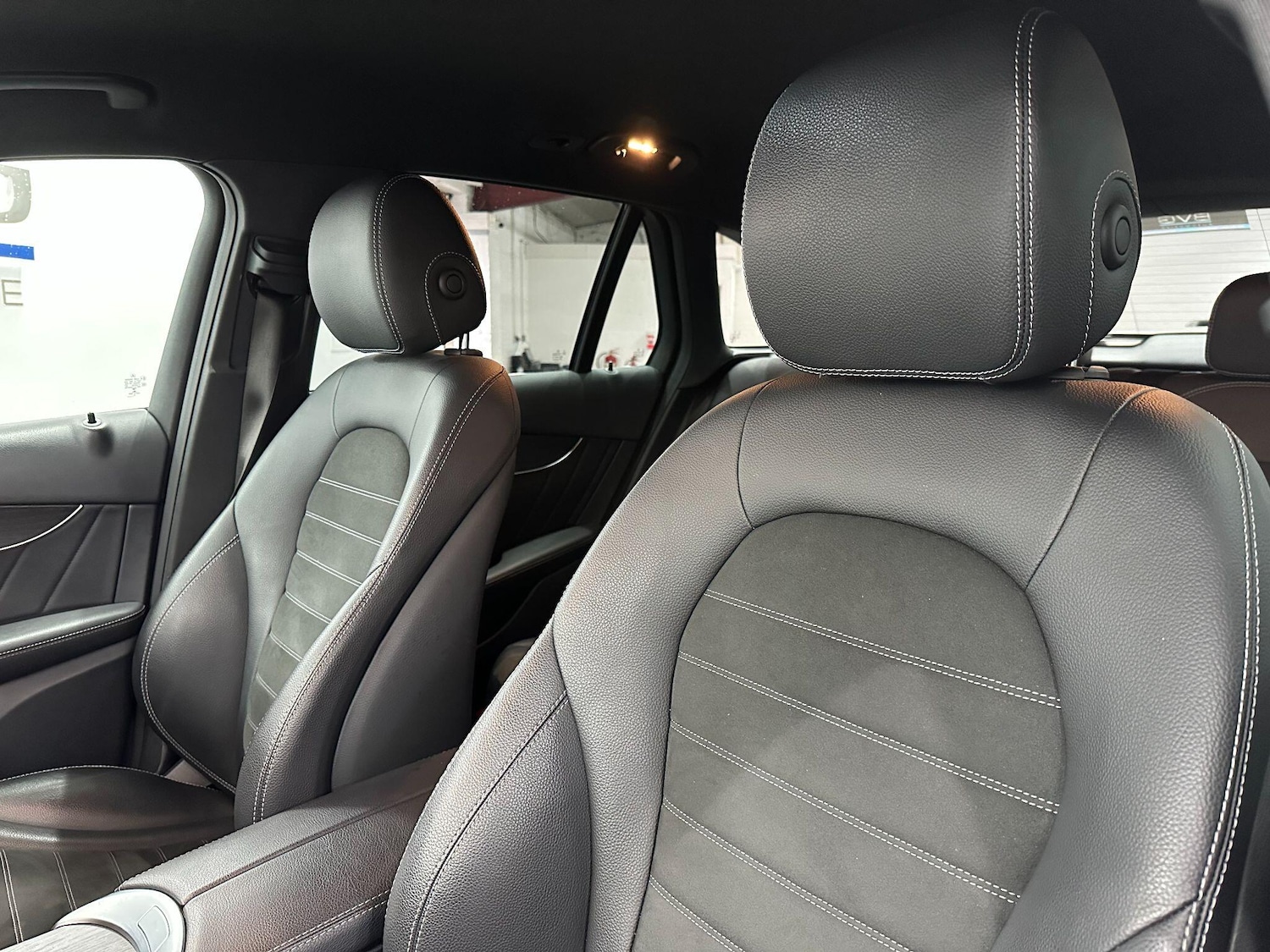 Used Mercedes-Benz GLC 2019 for sale - 76865213: Photo 61