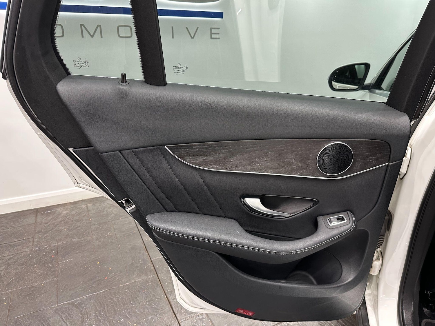 Used Mercedes-Benz GLC 2019 for sale - 76865213: Photo 62