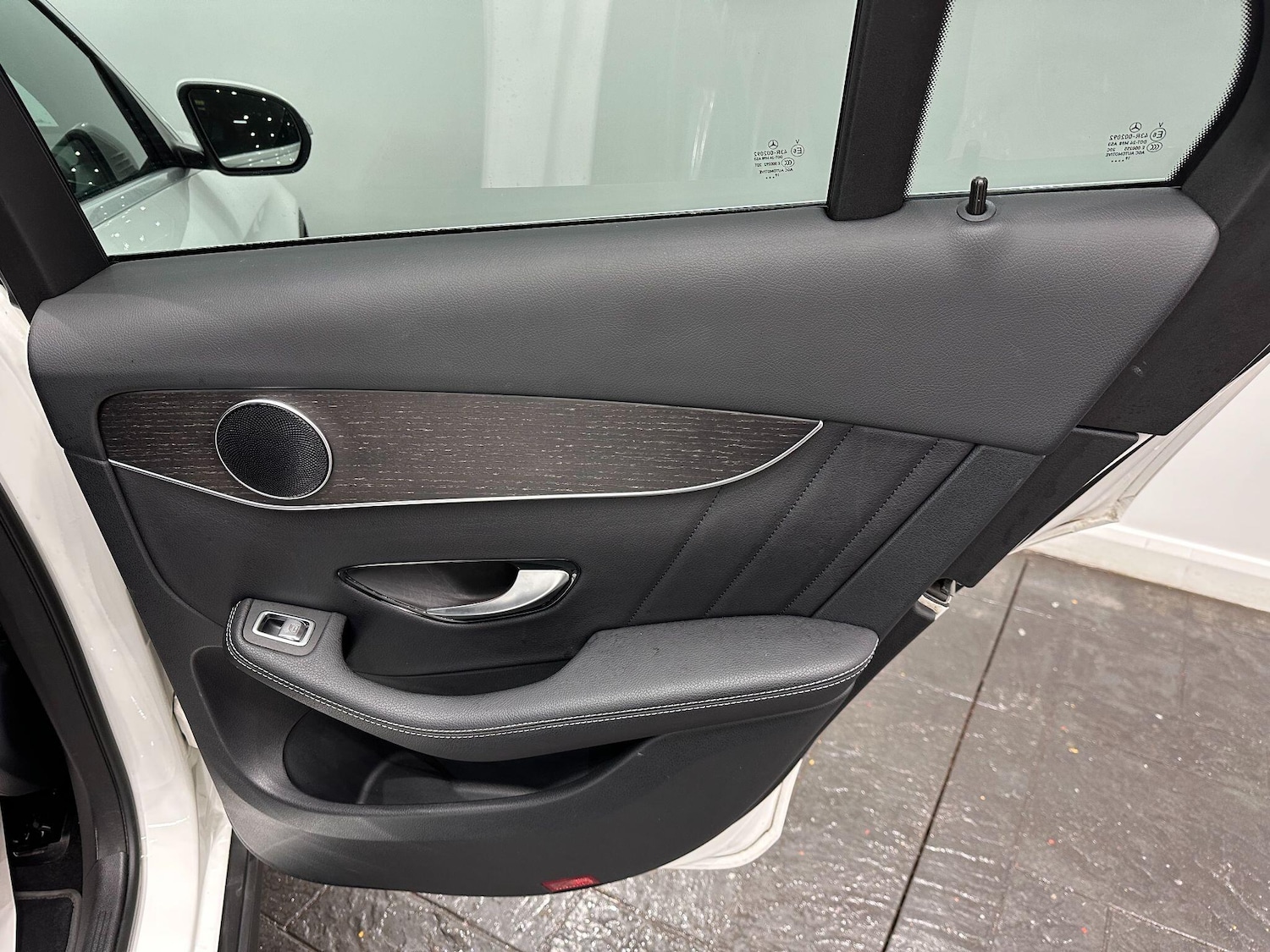 Used Mercedes-Benz GLC 2019 for sale - 76865213: Photo 65