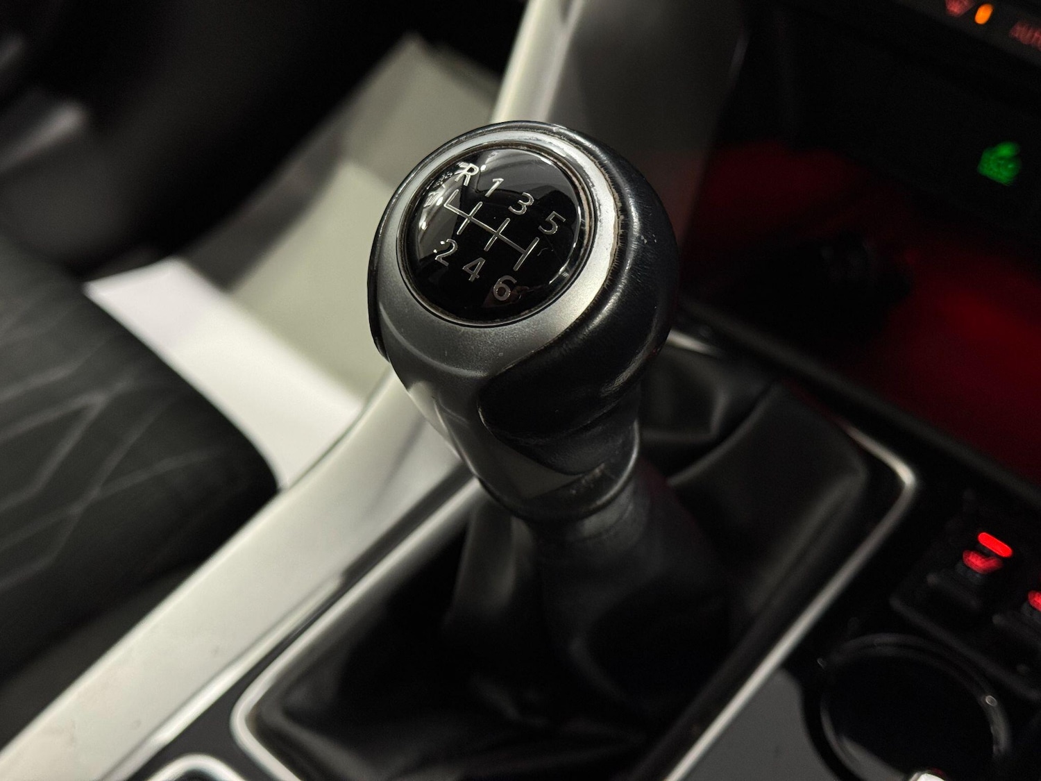 Used Mitsubishi Eclipse Cross 2018 for sale - 77882218: Photo 20