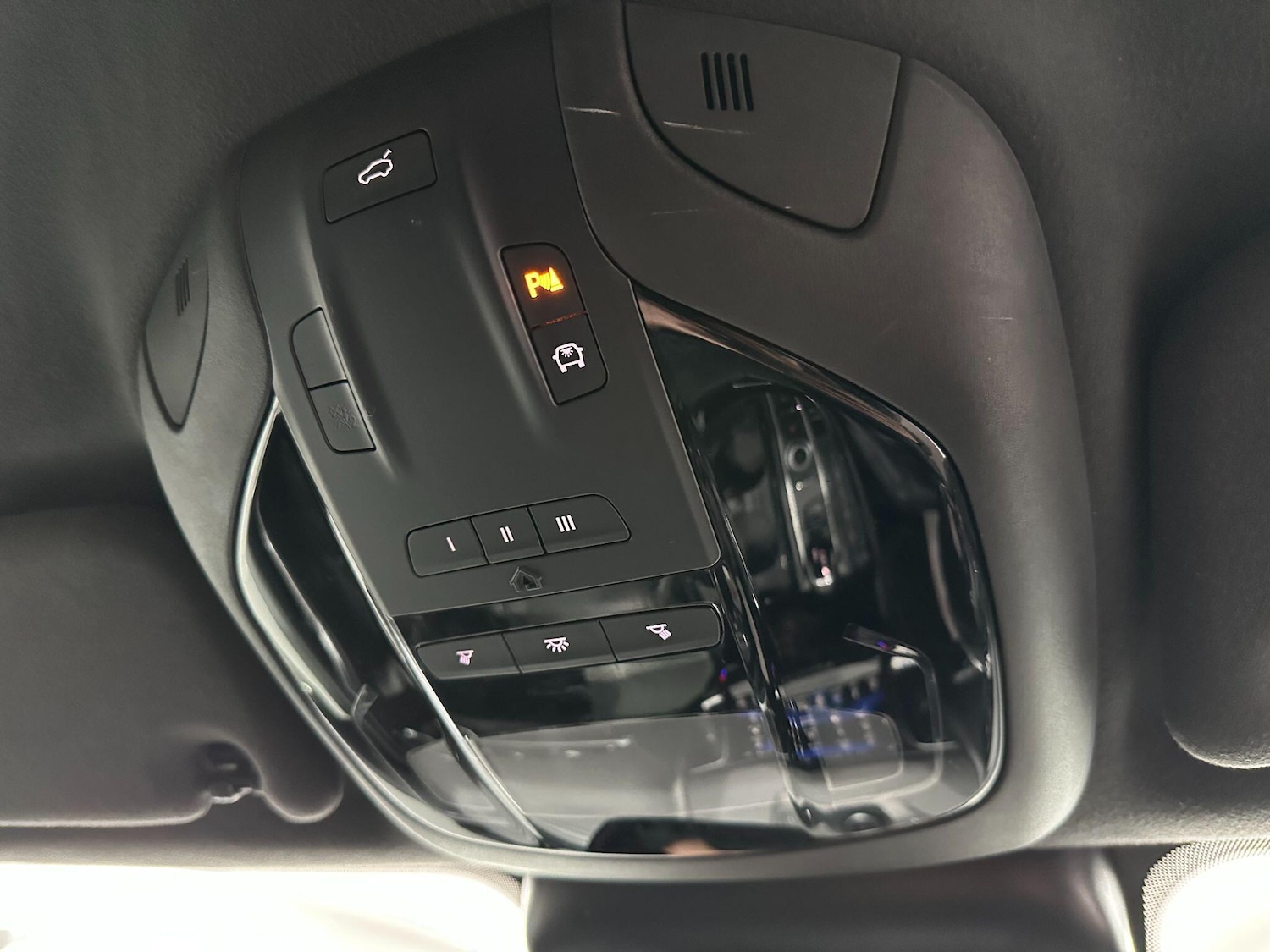 Used Maserati Levante 2017 for sale - 76976838: Photo 31