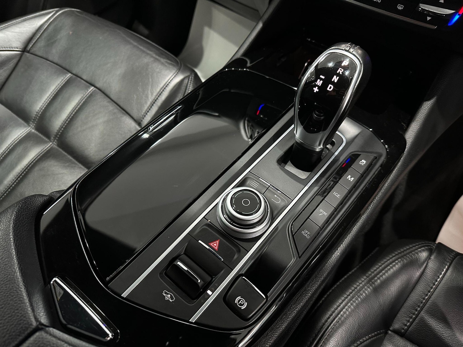 Used Maserati Levante 2017 for sale - 76976838: Photo 41