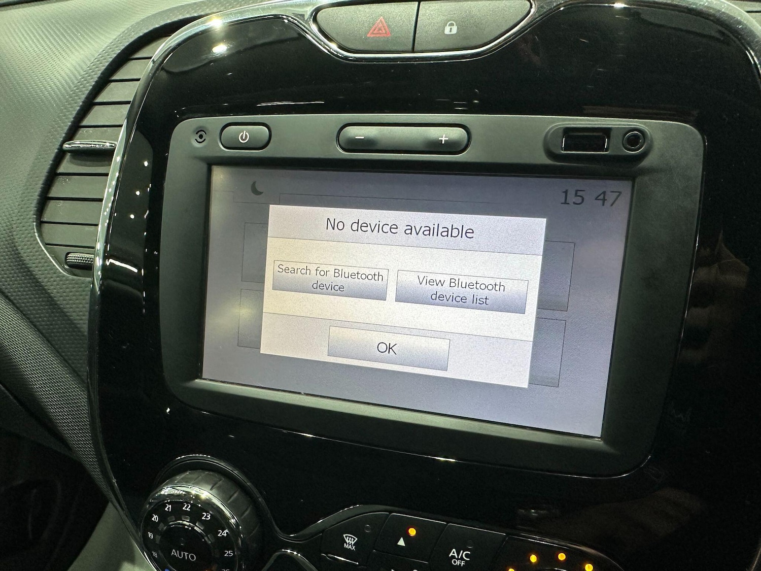 Used Renault Captur 2015 for sale - 76936392: Photo 35