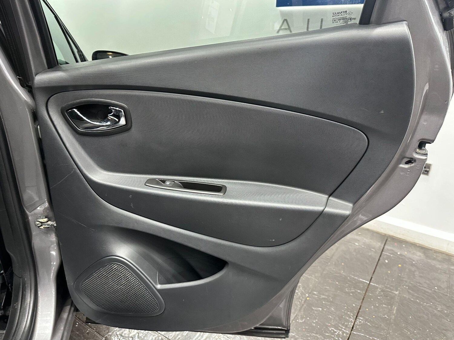 Used Renault Captur 2015 for sale - 76936392: Photo 47