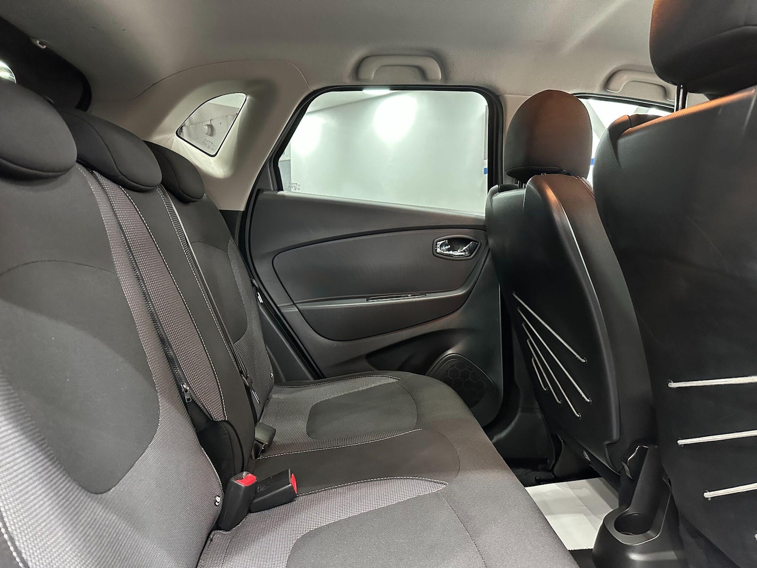 Used Renault Captur 2015 for sale - 76936392: Photo 48