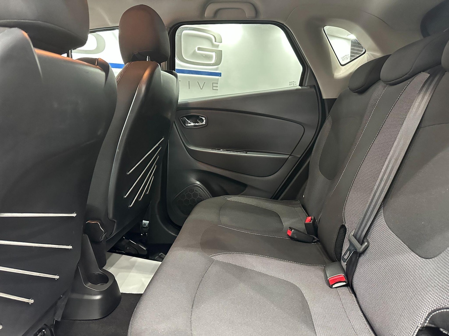 Used Renault Captur 2015 for sale - 76936392: Photo 53