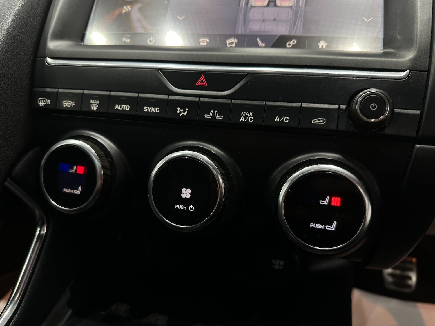 Used Jaguar E-Pace 2018 for sale - 76913962: Photo 39