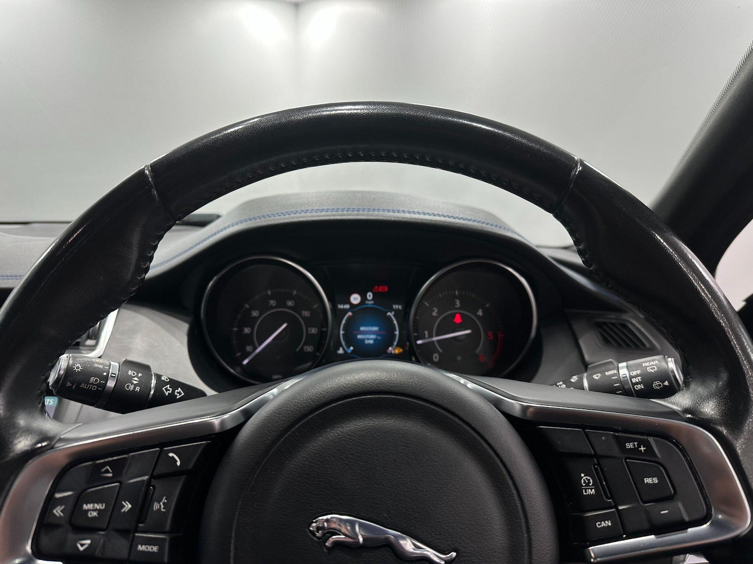 Used Jaguar E-Pace 2018 for sale - 76913962: Photo 45