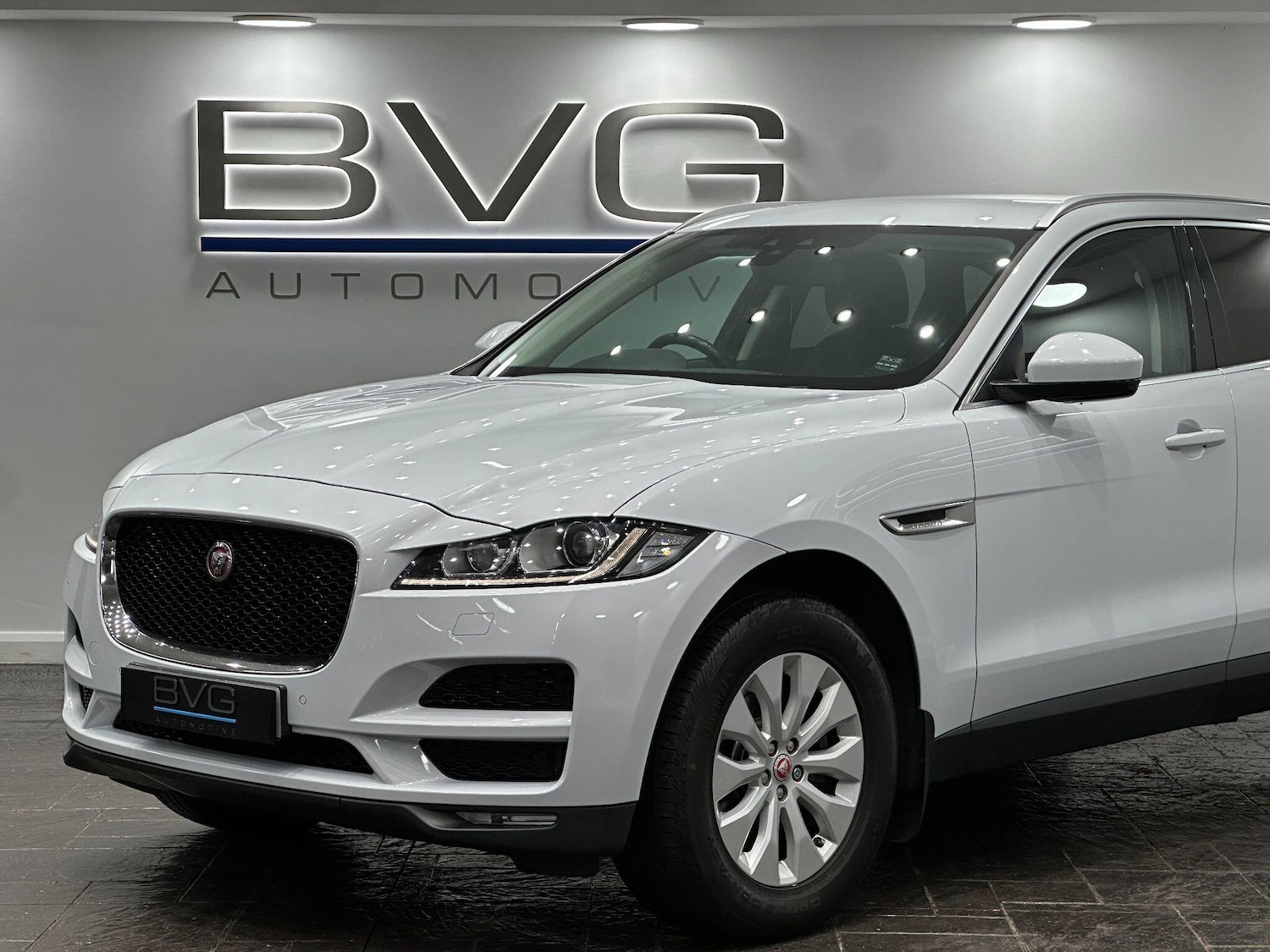 Used Jaguar F-Pace 2016 for sale - 76952700: Photo 14