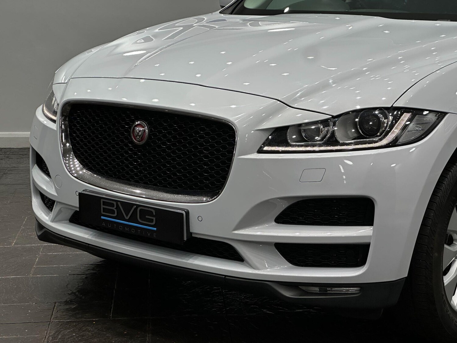 Used Jaguar F-Pace 2016 for sale - 76952700: Photo 15