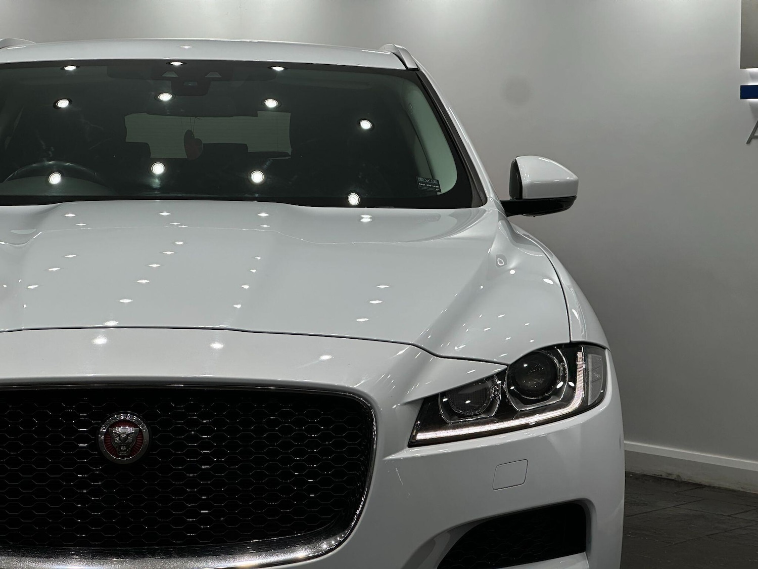 Used Jaguar F-Pace 2016 for sale - 76952700: Photo 16