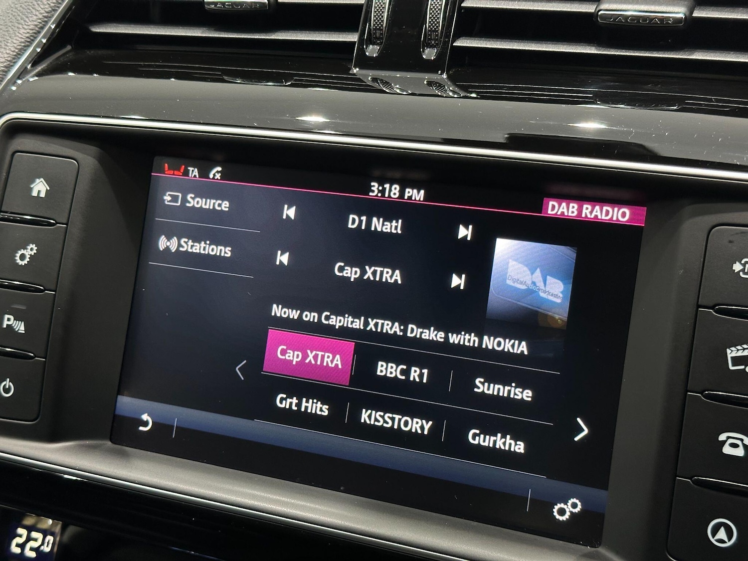 Used Jaguar F-Pace 2016 for sale - 76952700: Photo 38