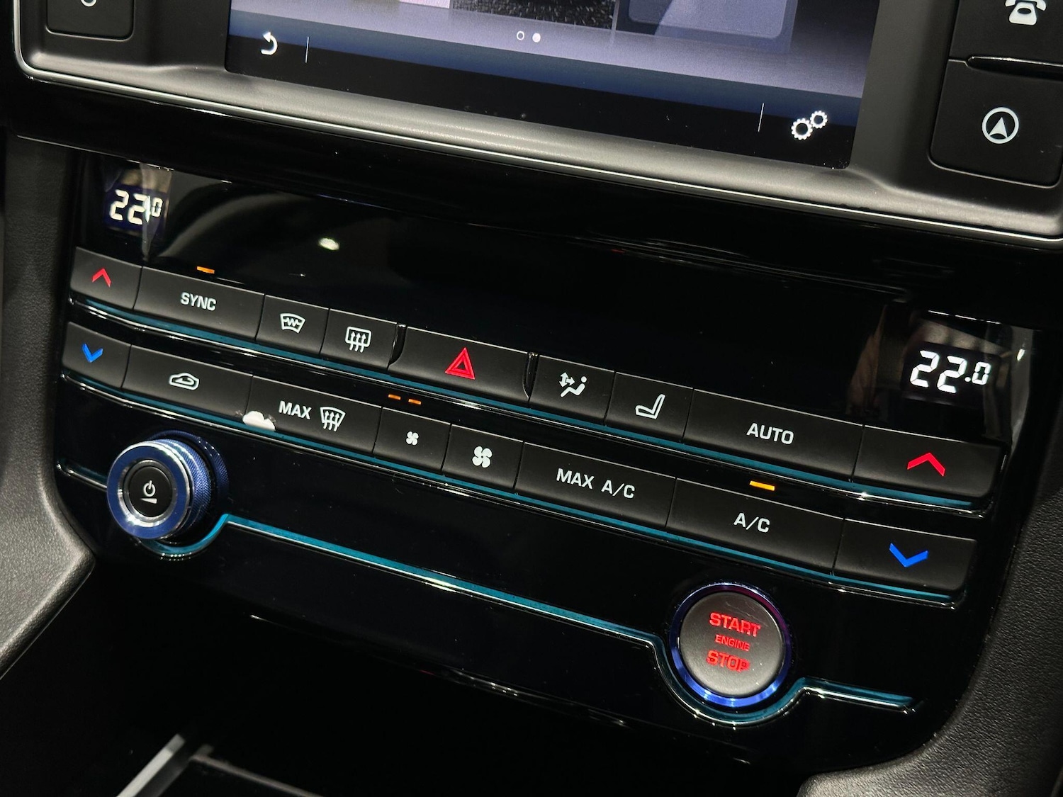 Used Jaguar F-Pace 2016 for sale - 76952700: Photo 41