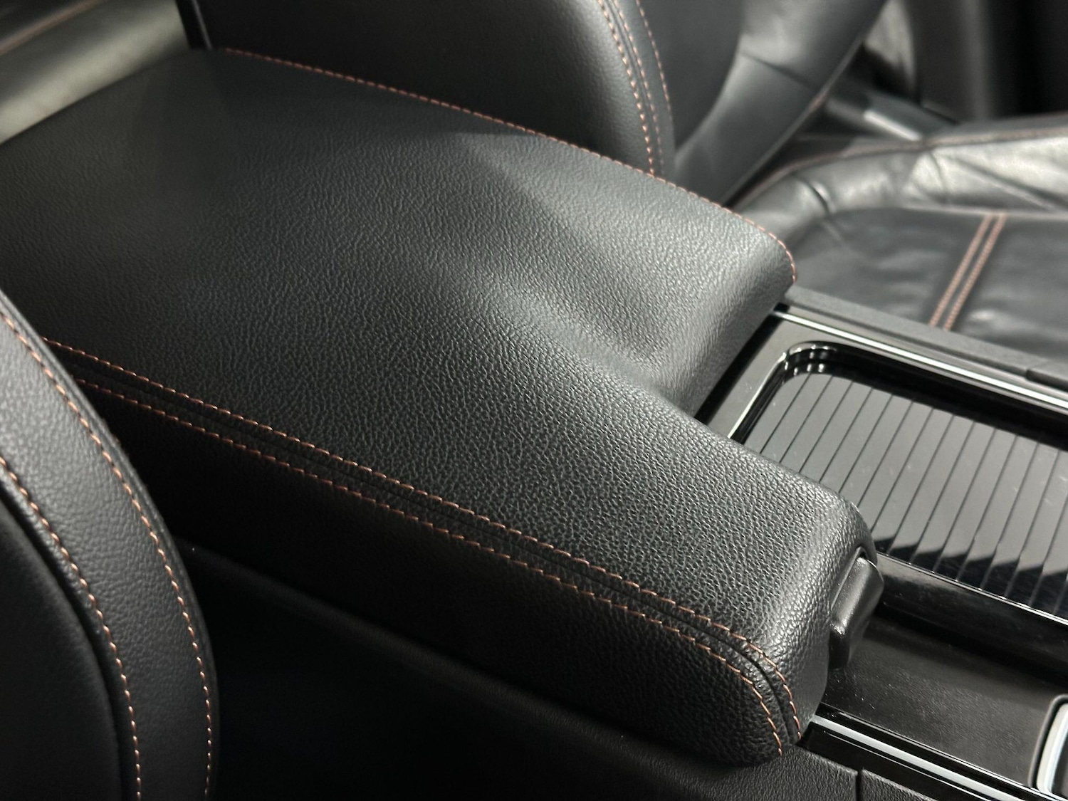 Used Jaguar F-Pace 2016 for sale - 76952700: Photo 44