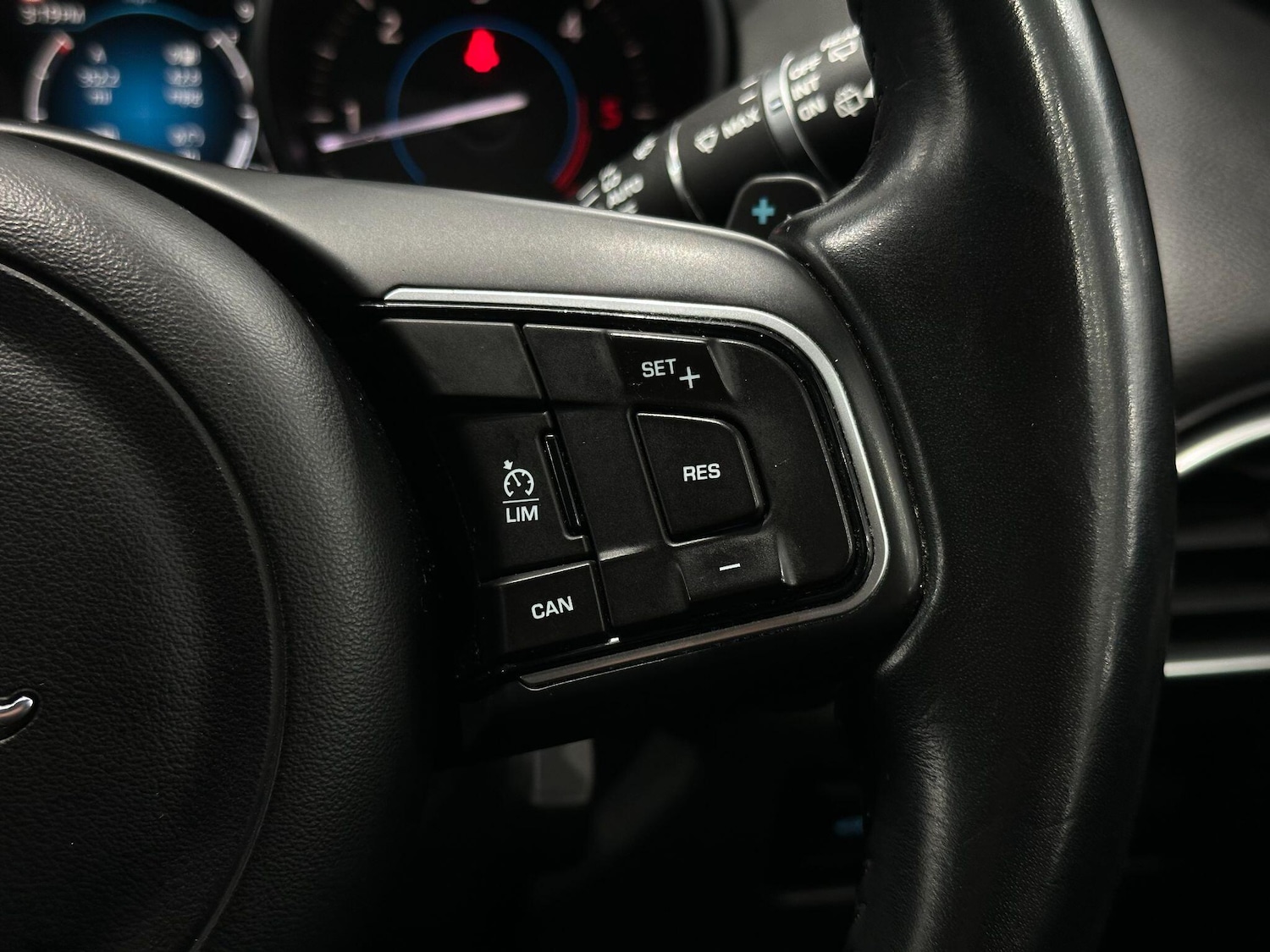 Used Jaguar F-Pace 2016 for sale - 76952700: Photo 49