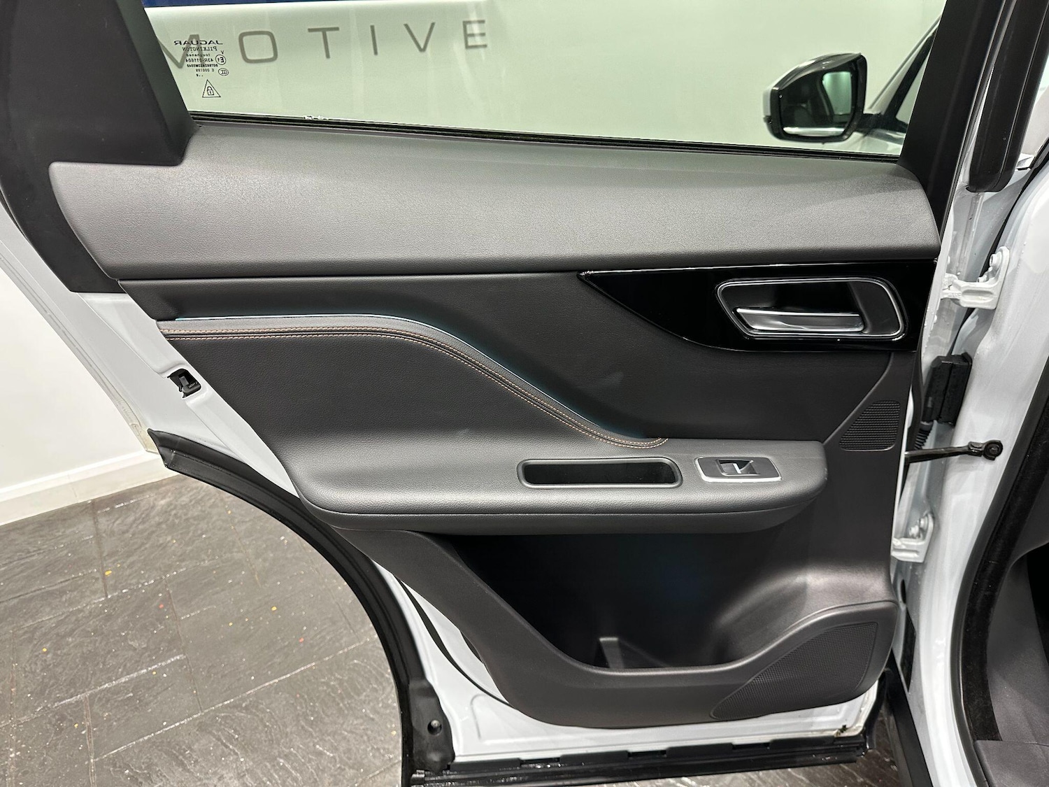 Used Jaguar F-Pace 2016 for sale - 76952700: Photo 56