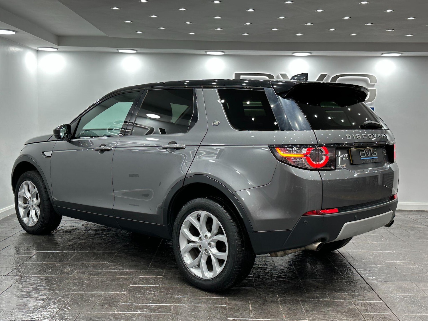 Used Land Rover Discovery Sport 2017 for sale - 76109013: Photo 10
