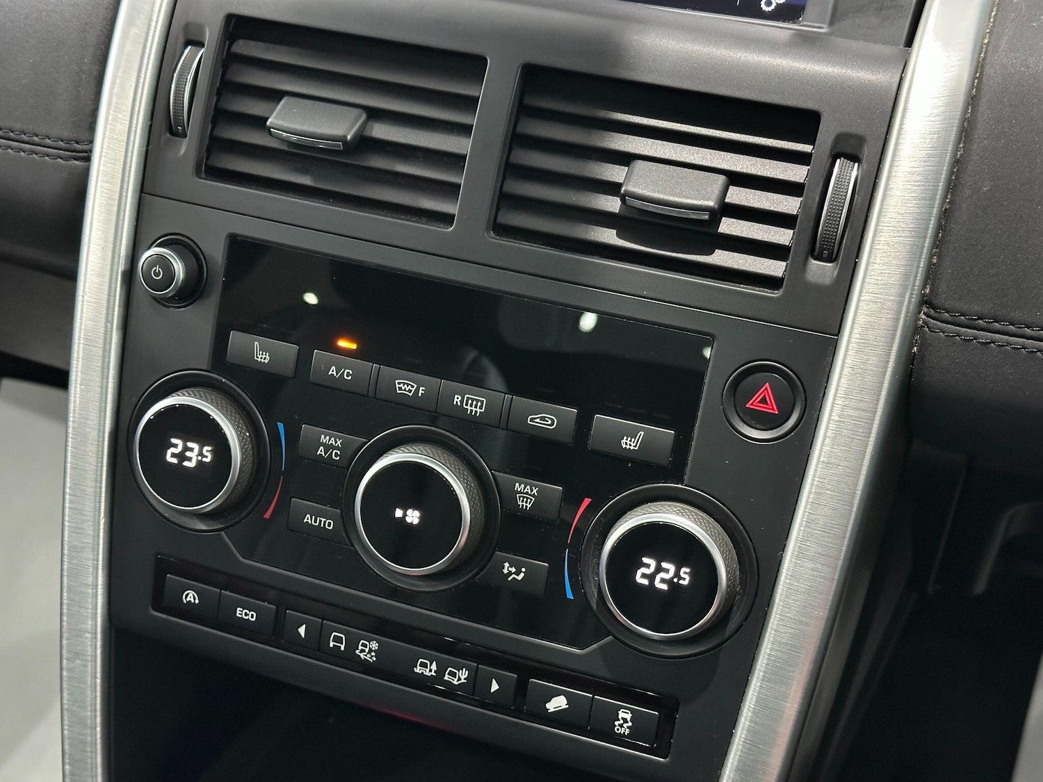 Used Land Rover Discovery Sport 2017 for sale - 76109013: Photo 38