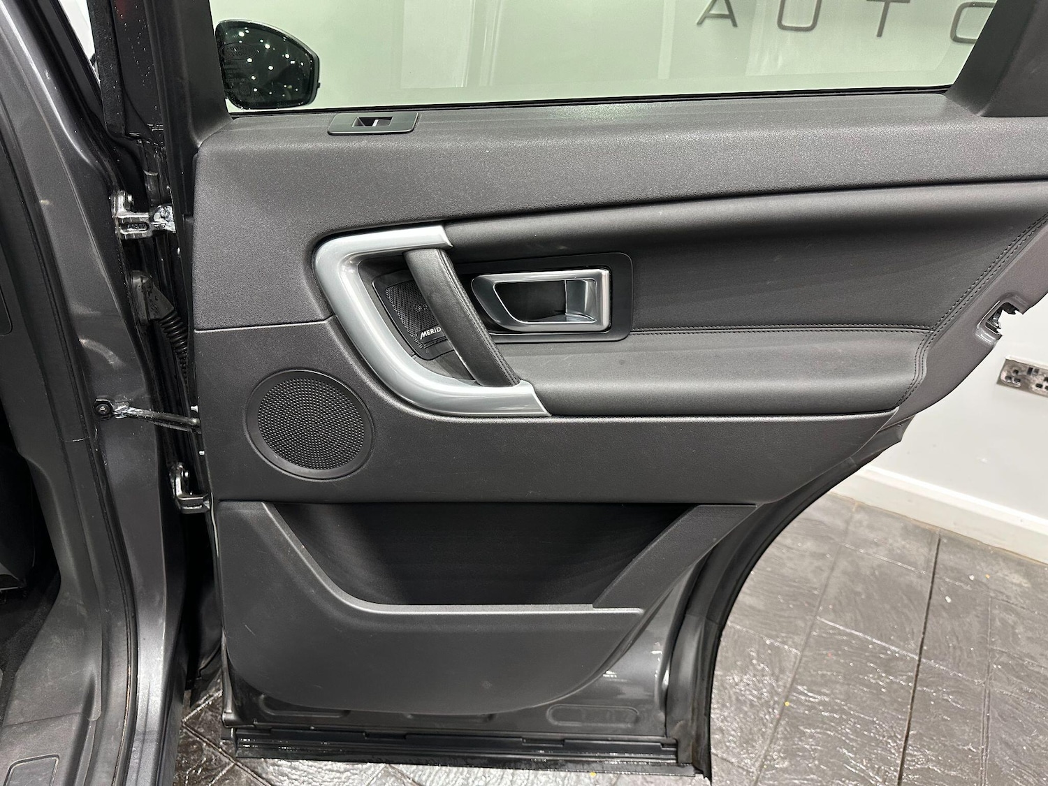 Used Land Rover Discovery Sport 2017 for sale - 76109013: Photo 44