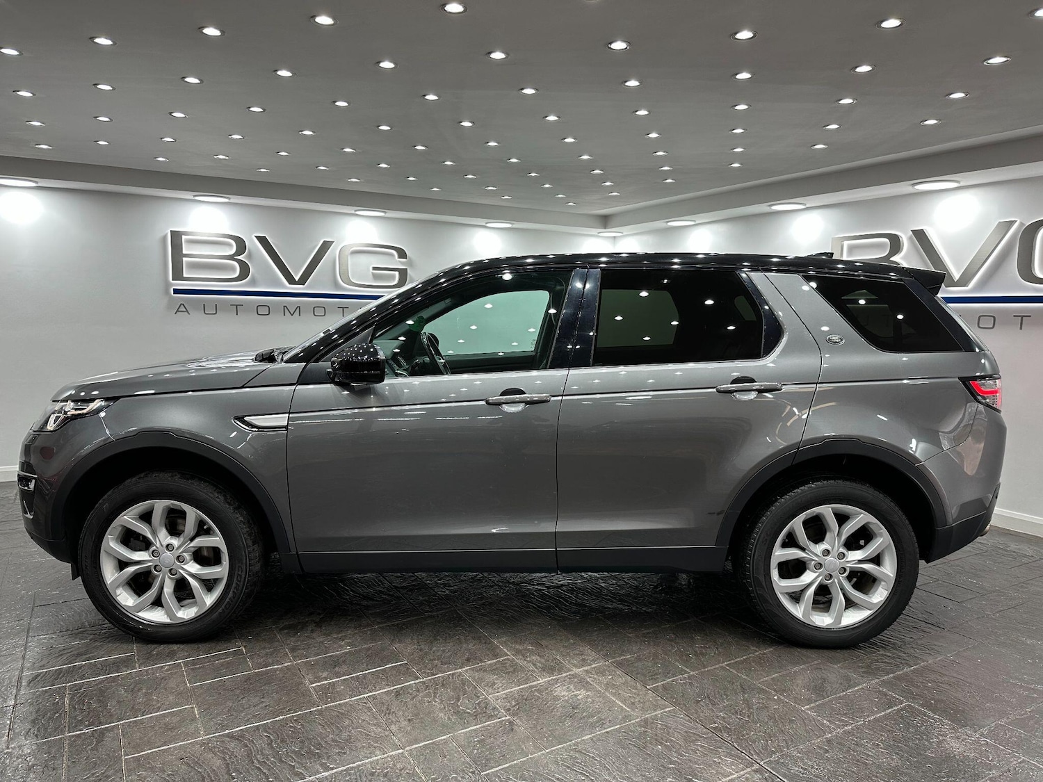 Used Land Rover Discovery Sport 2017 for sale - 76109013: Photo 9