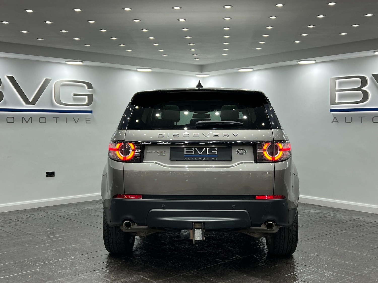 Used Land Rover Discovery Sport 2018 for sale - 76042309: Photo 11