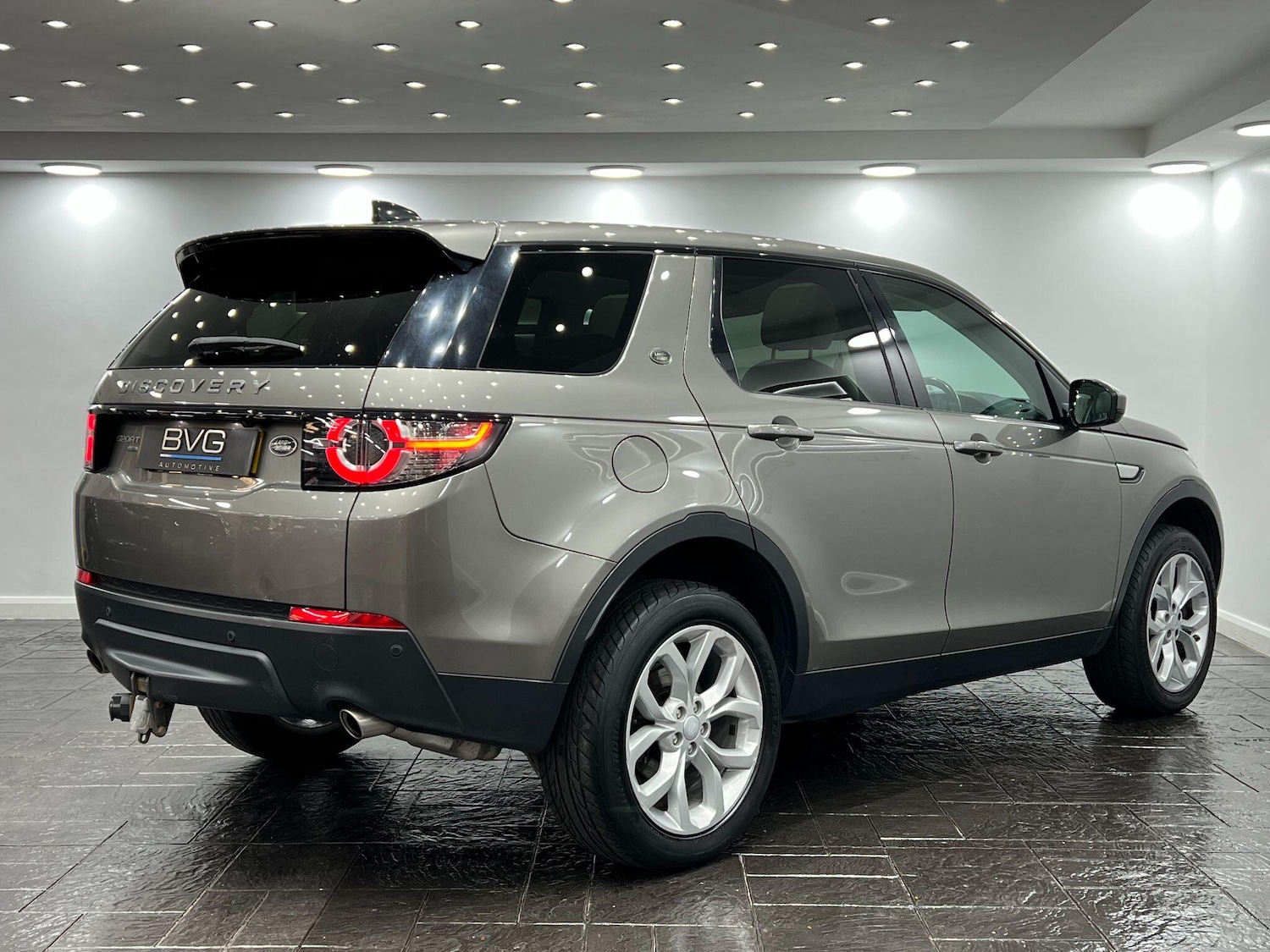 Used Land Rover Discovery Sport 2018 for sale - 76042309: Photo 12