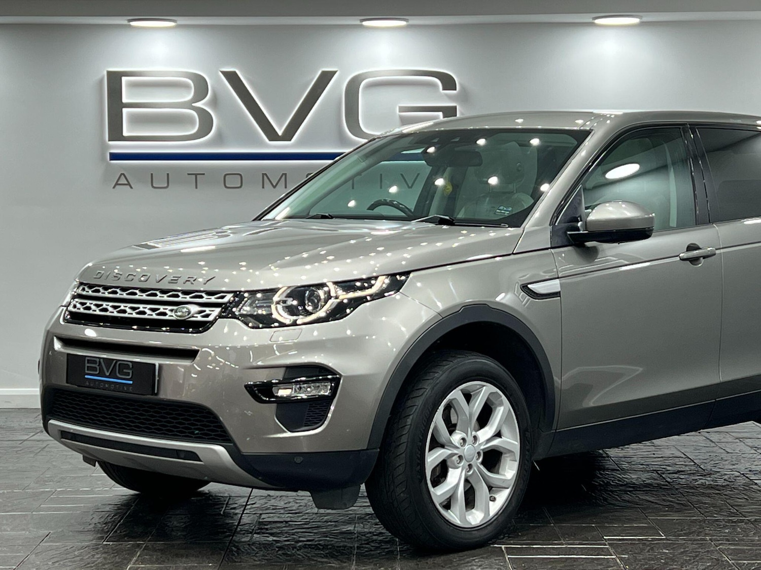 Used Land Rover Discovery Sport 2018 for sale - 76042309: Photo 14