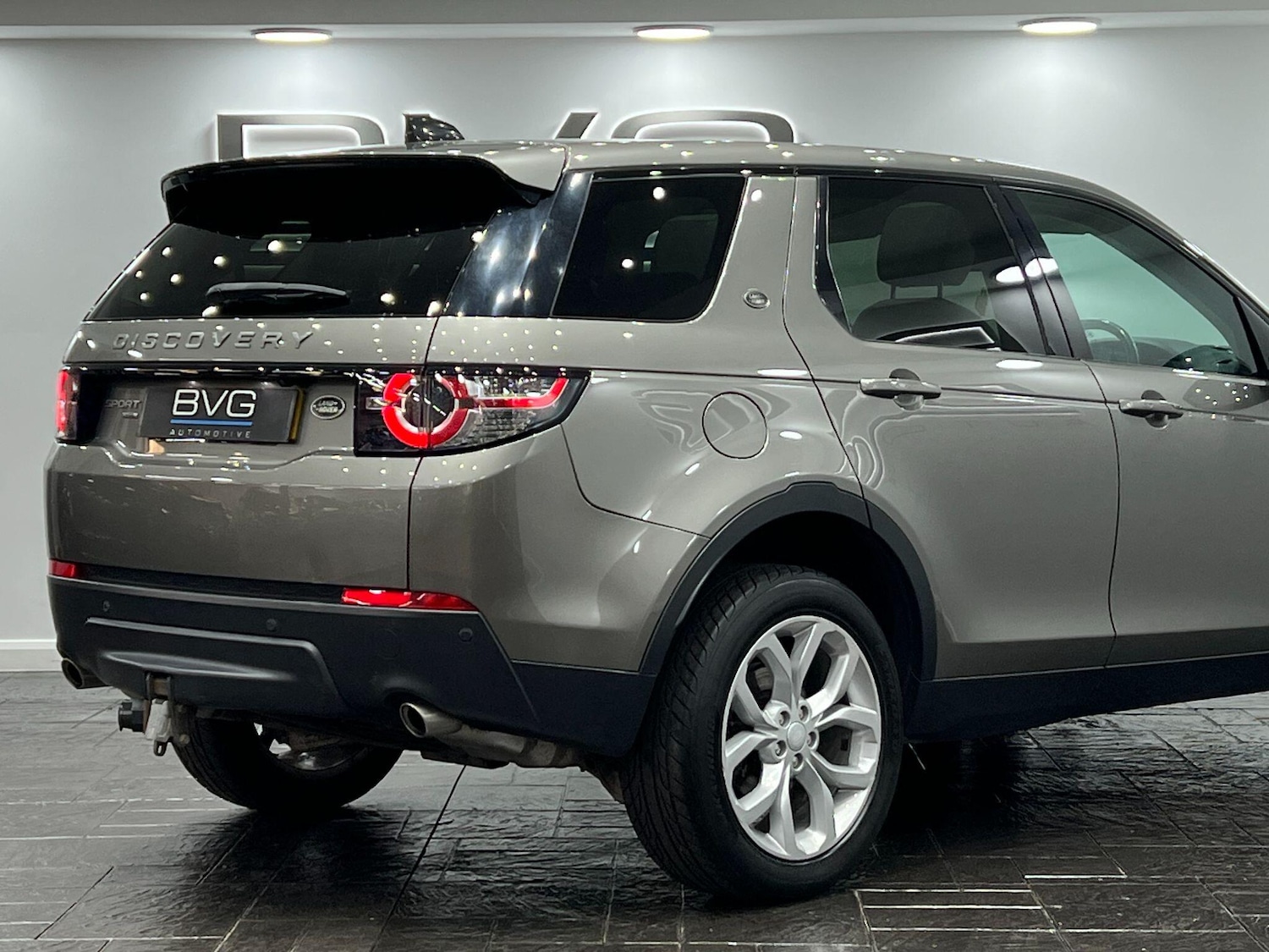 Used Land Rover Discovery Sport 2018 for sale - 76042309: Photo 17