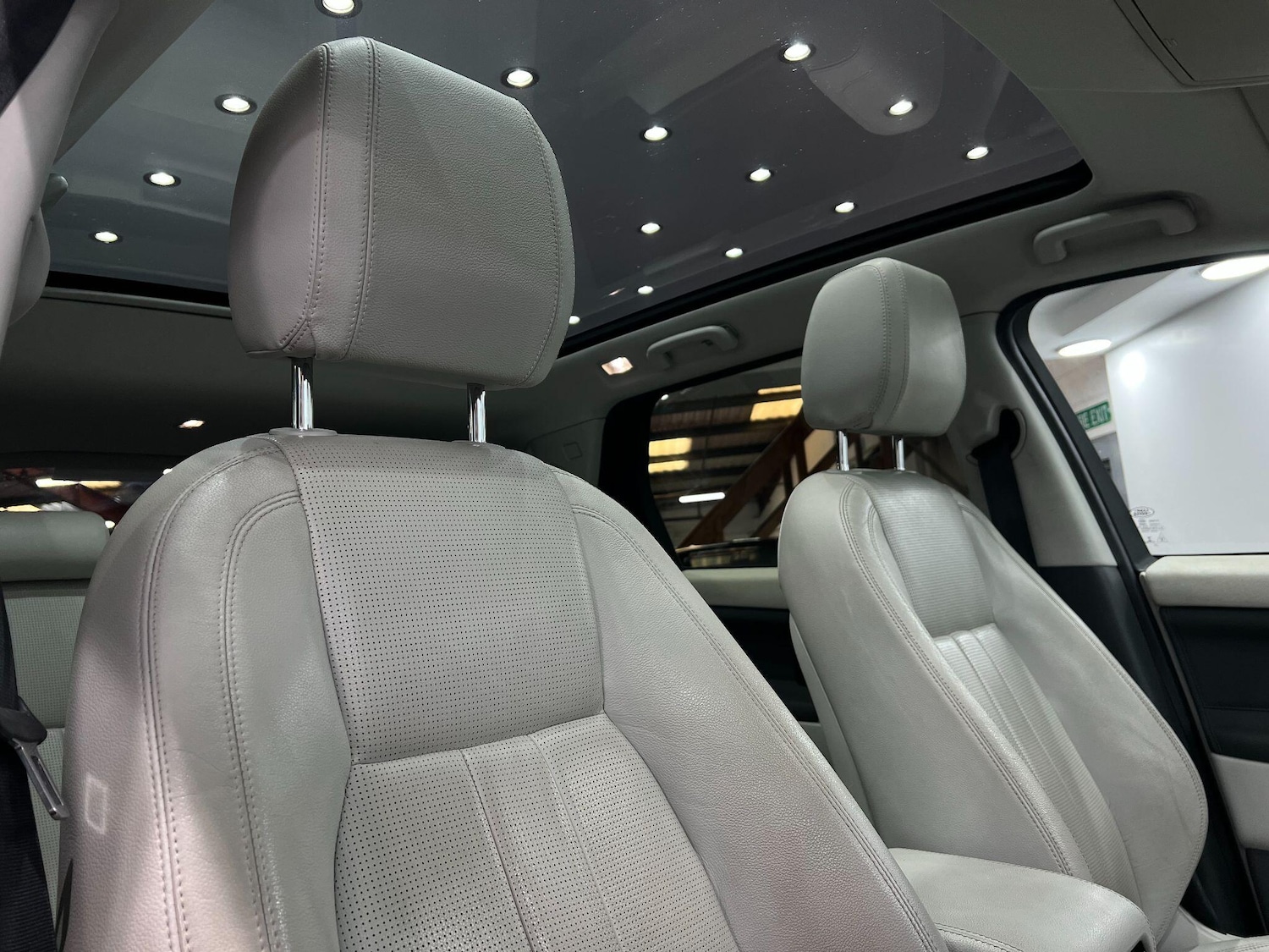 Used Land Rover Discovery Sport 2018 for sale - 76042309: Photo 26