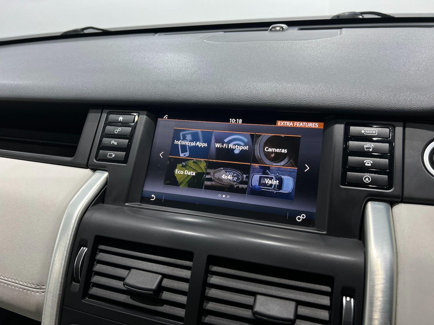 Used Land Rover Discovery Sport 2018 for sale - 76042309: Photo 38