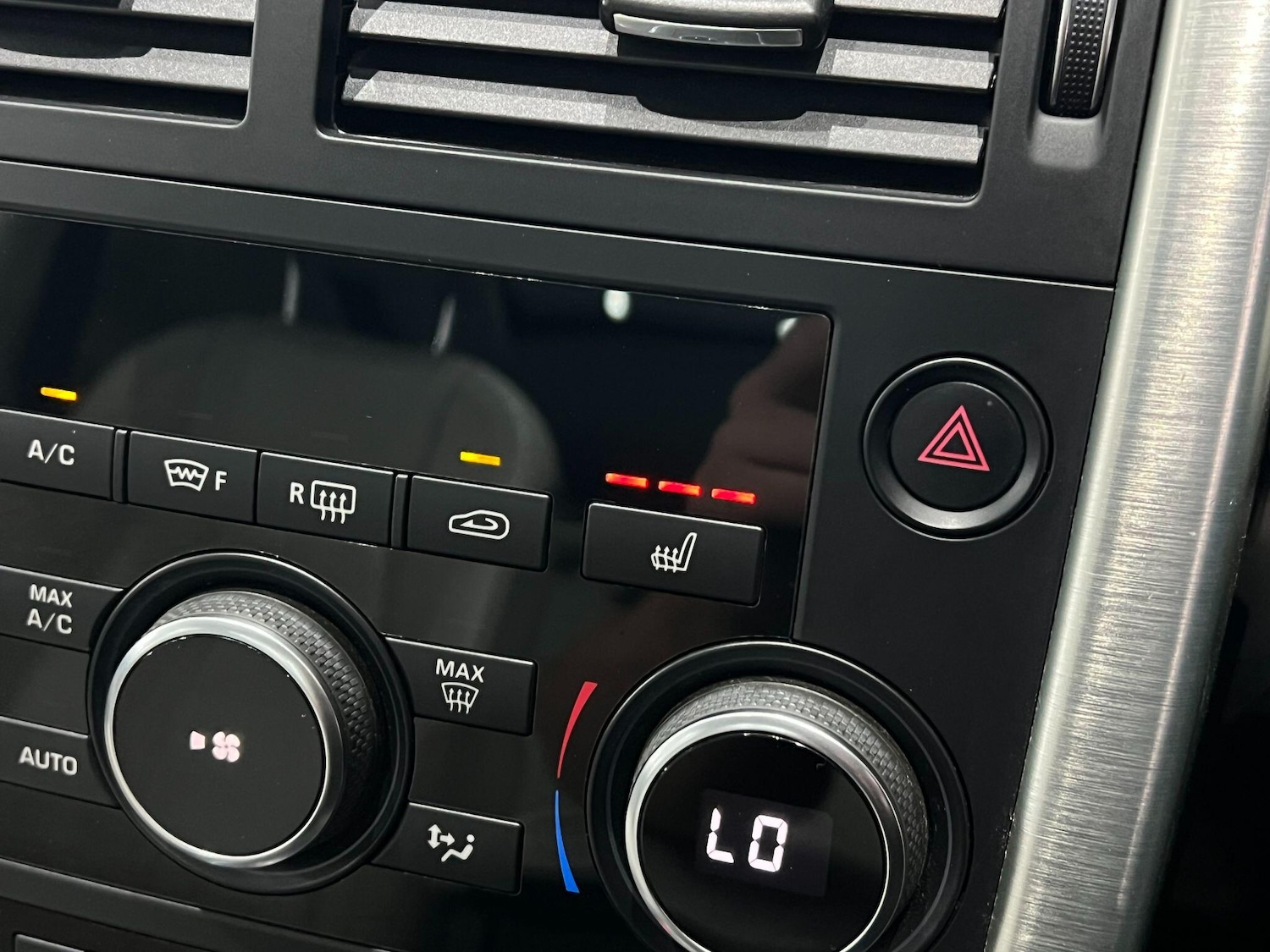 Used Land Rover Discovery Sport 2018 for sale - 76042309: Photo 43