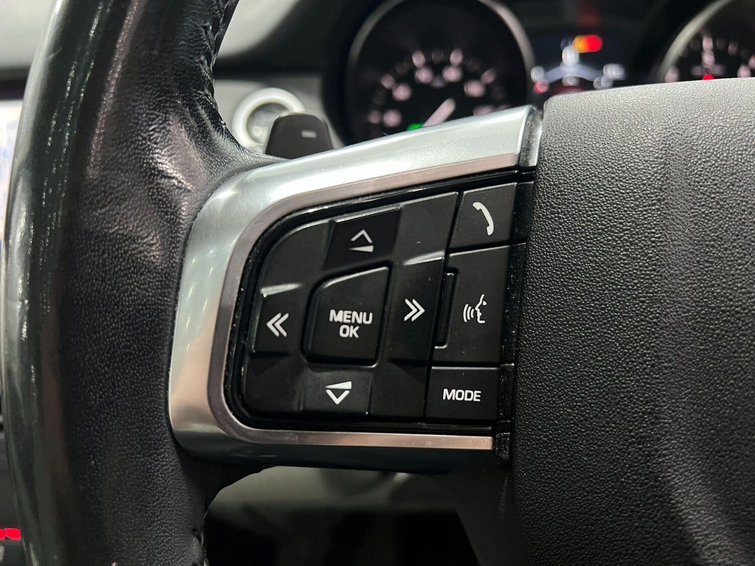 Used Land Rover Discovery Sport 2018 for sale - 76042309: Photo 50