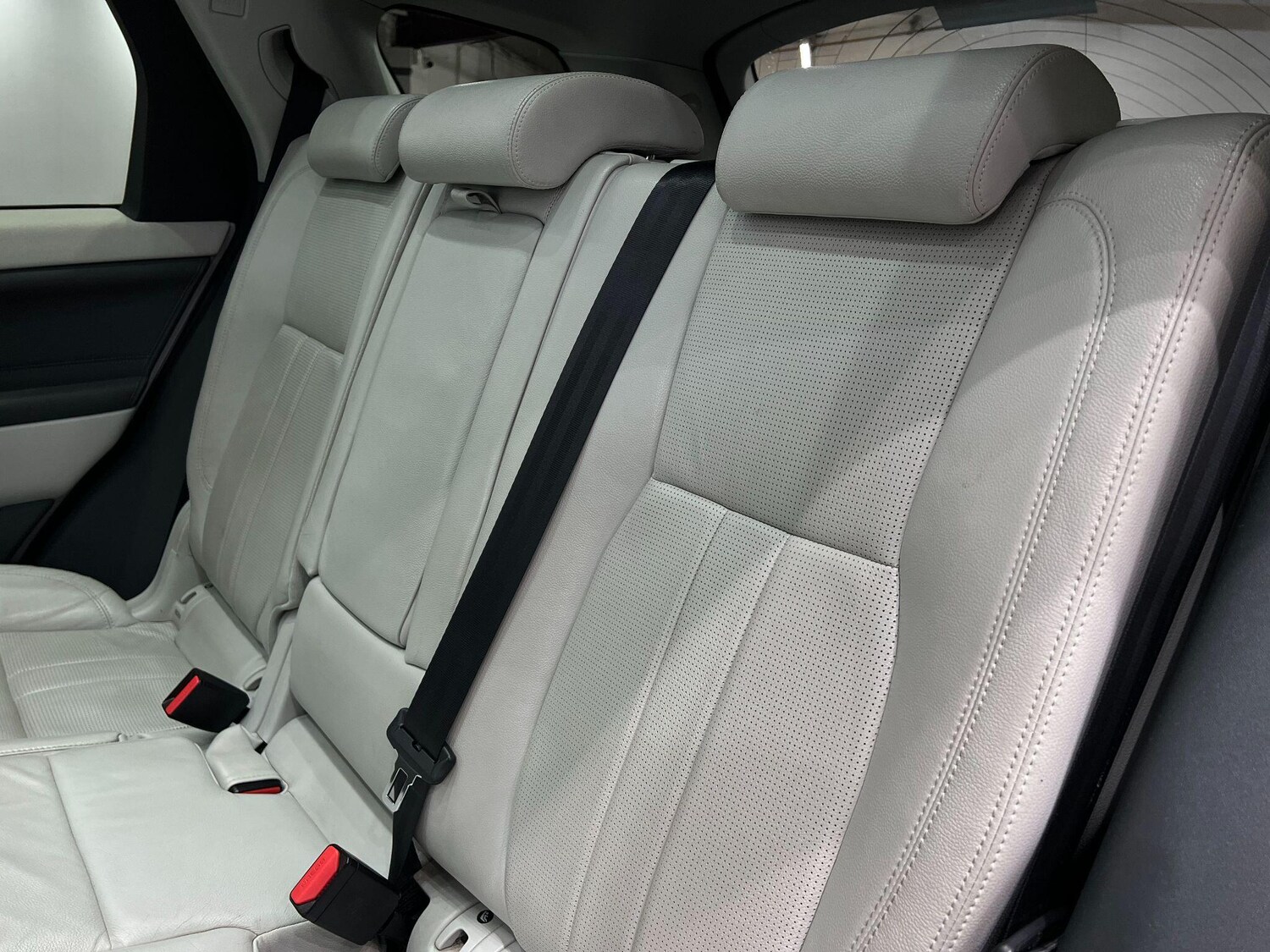 Used Land Rover Discovery Sport 2018 for sale - 76042309: Photo 63