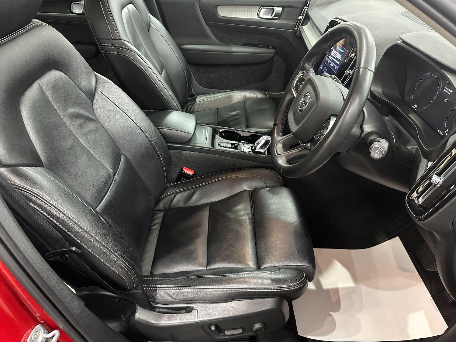 Used Volvo XC40 2021 for sale - 76012501: Photo 31