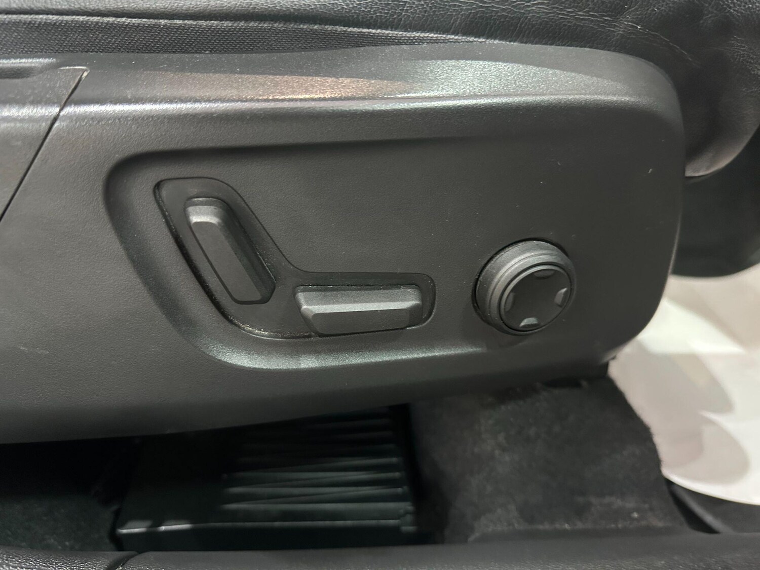 Used Volvo XC40 2021 for sale - 76012501: Photo 35