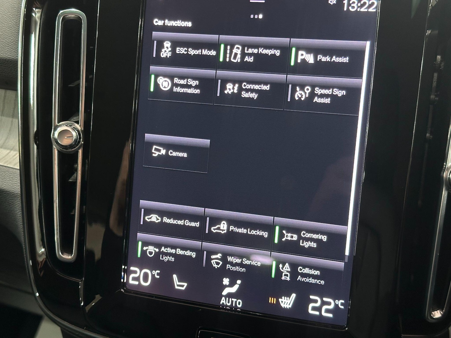 Used Volvo XC40 2021 for sale - 76012501: Photo 42